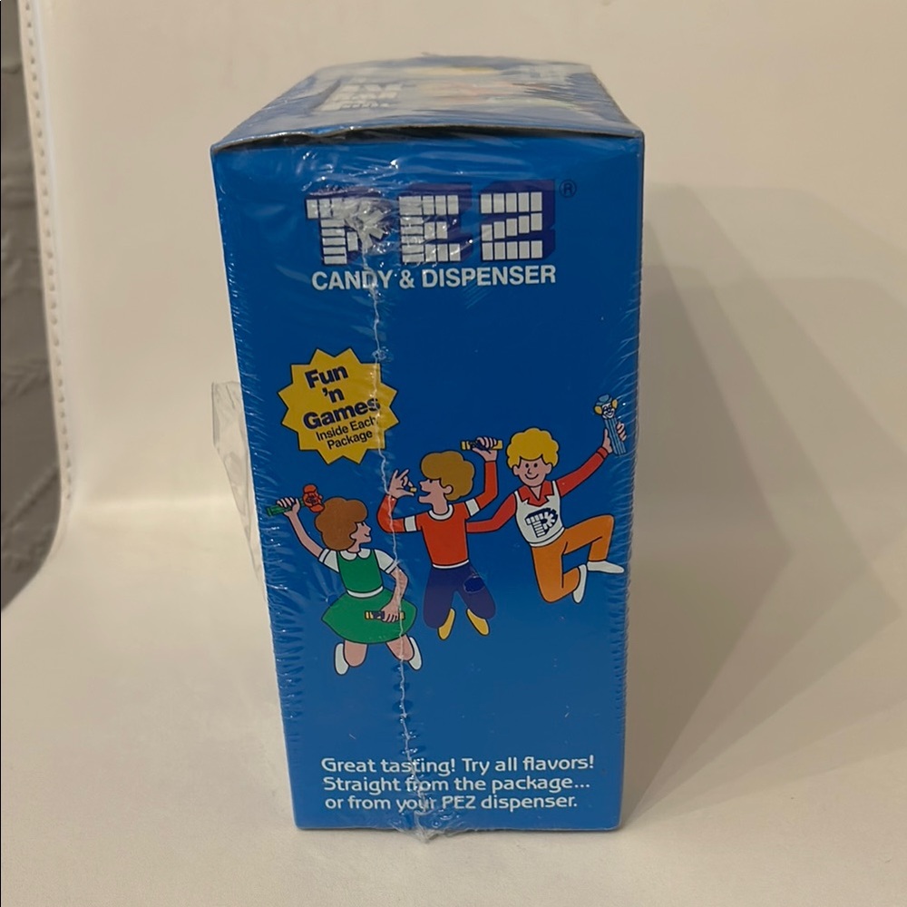 Star Wars 1997 PEZ Candy & Dispenser Set - set of 12 - Picture 4 of 7
